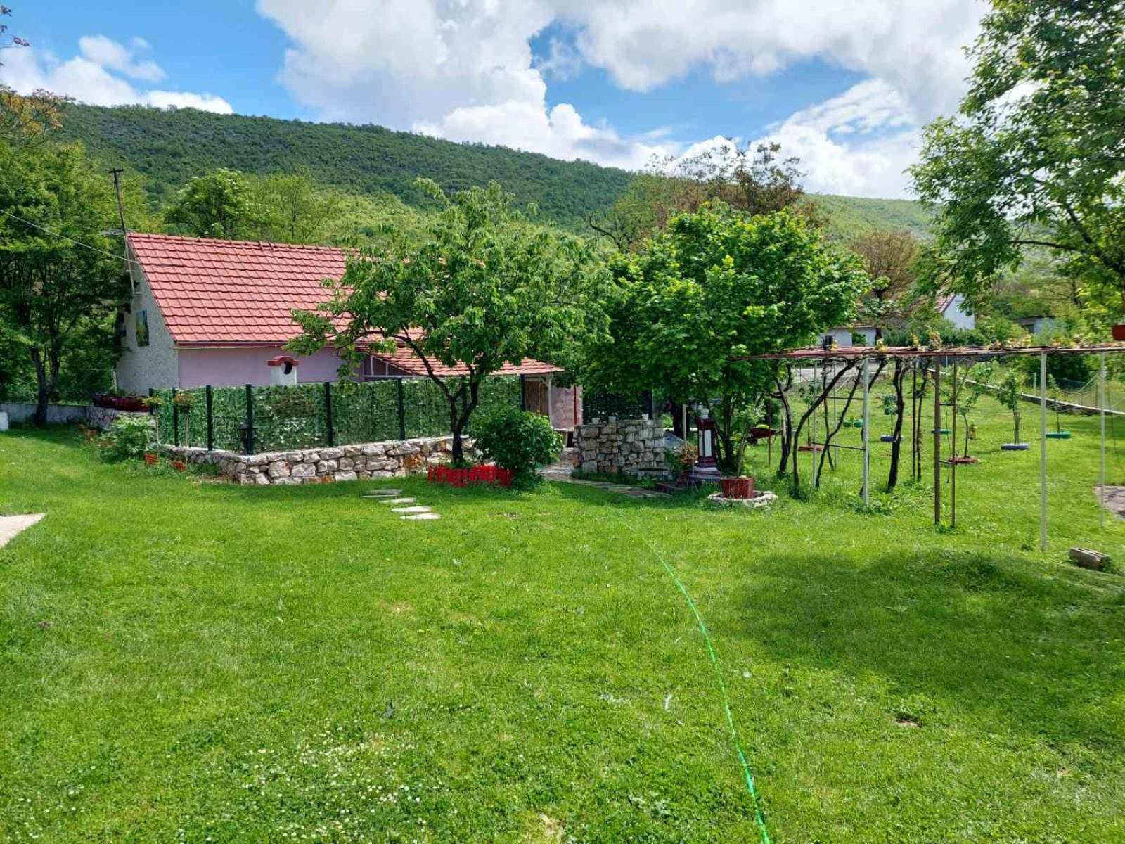 Village Flower Ivy Montenegro Nikšić Buitenkant foto